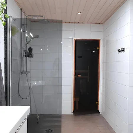 Cozy 93m² Townhouse With Large Terrace & Sauna Turku