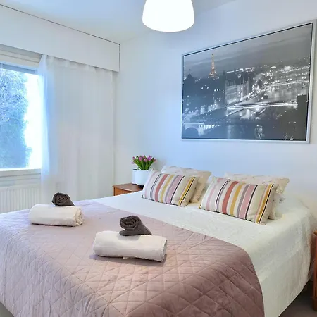 Cozy 93m² Townhouse With Large Terrace & Sauna Apartamento *