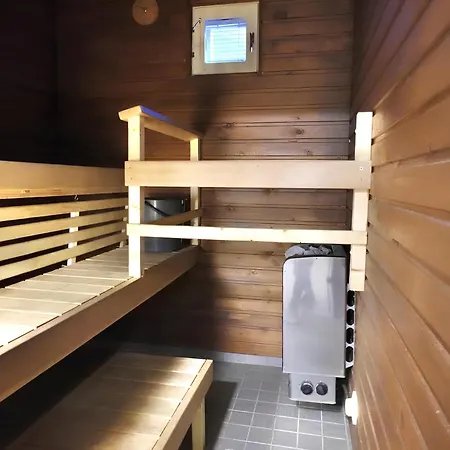 Cozy 93m² Townhouse With Large Terrace & Sauna Apartman