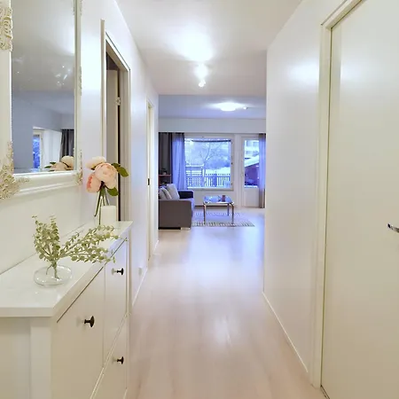 Cozy 93m² Townhouse With Large Terrace & Sauna *