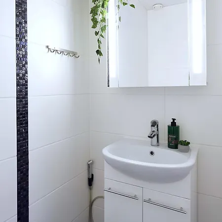 Cozy 93m² Townhouse With Large Terrace & Sauna Apartman *
