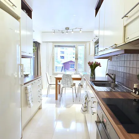 Cozy 93m² Townhouse With Large Terrace & Sauna Turku